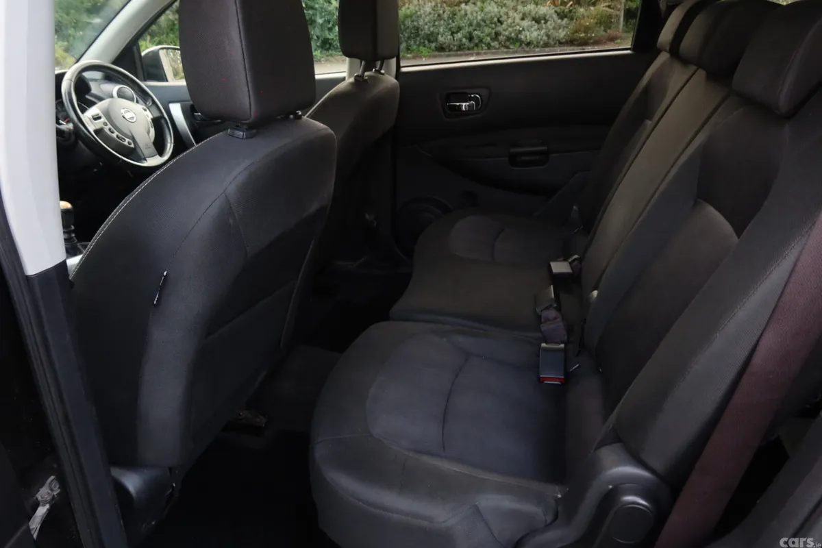 Nissan Qashqai+2 MPV, Diesel, 2013, Black