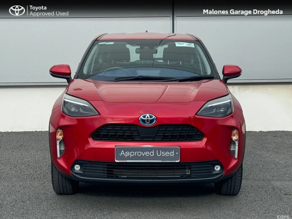 Toyota Yaris Cross Hatchback, Petrol Hybrid, 2024, Red
