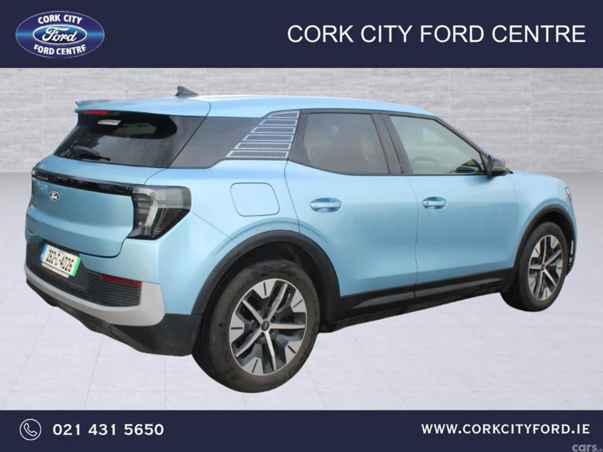 Ford Explorer MPV, Electric, 2026, Blue