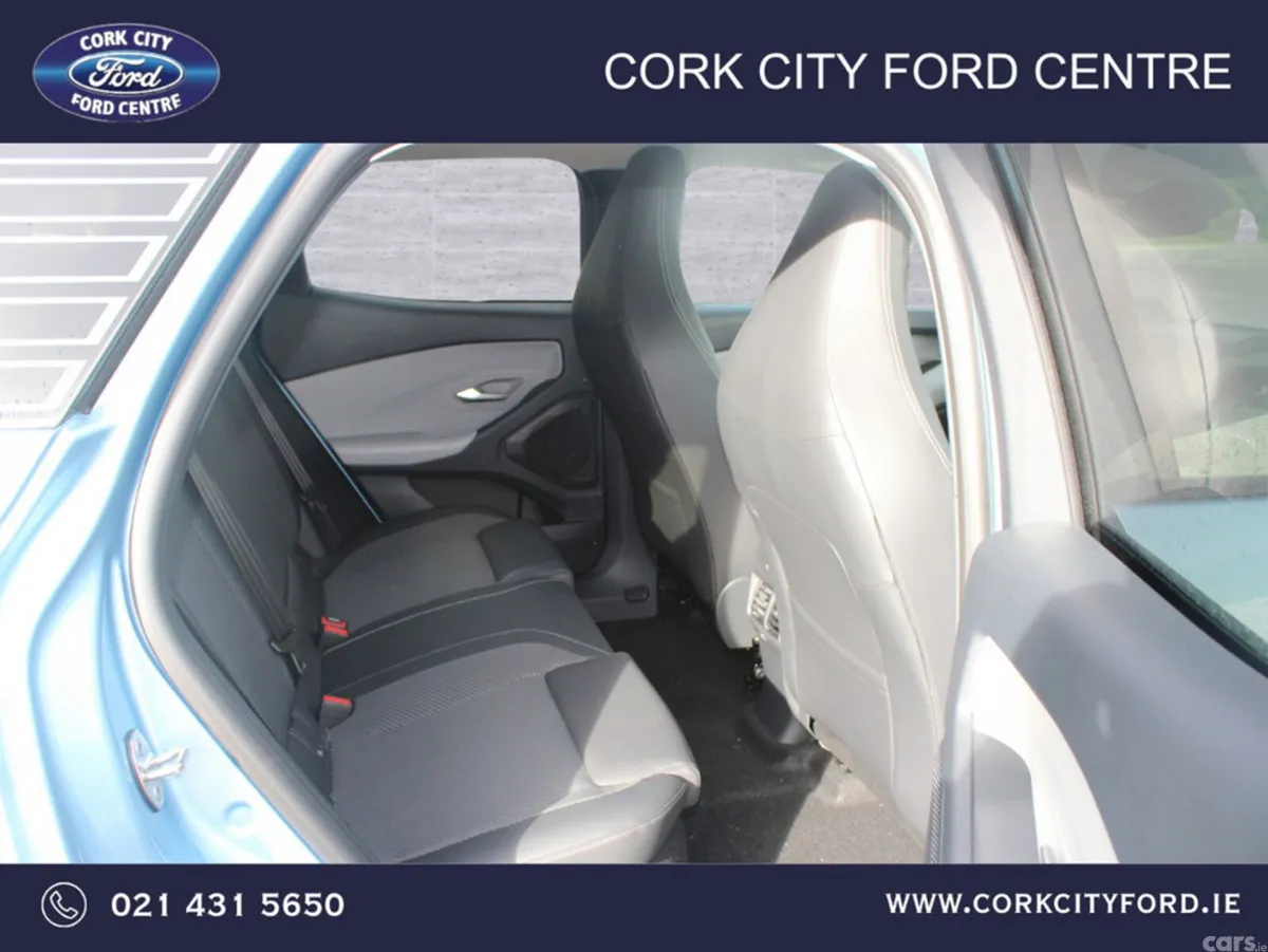 Ford Explorer MPV, Electric, 2026, Blue