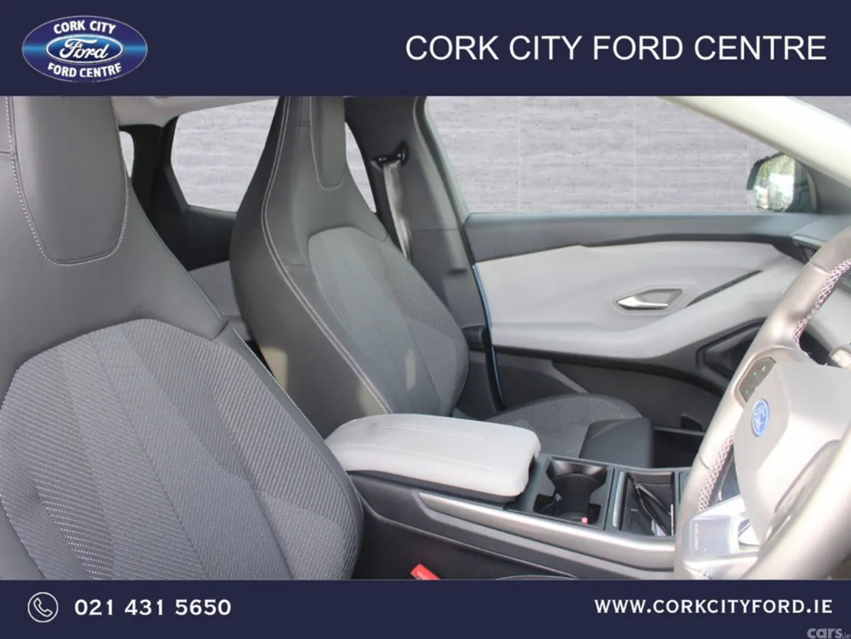 Ford Explorer MPV, Electric, 2026, Blue