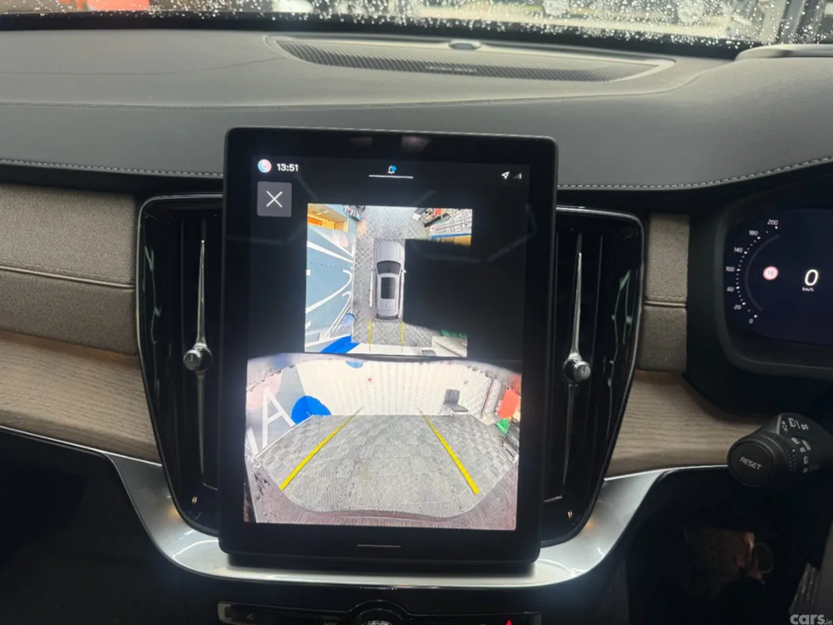 Volvo XC90 SUV, Petrol Hybrid, 2025, Purple