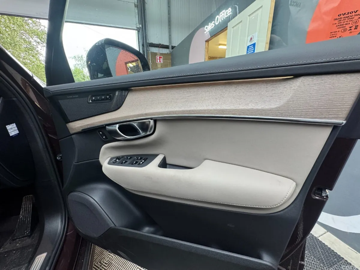 Volvo XC90 SUV, Petrol Hybrid, 2025, Purple