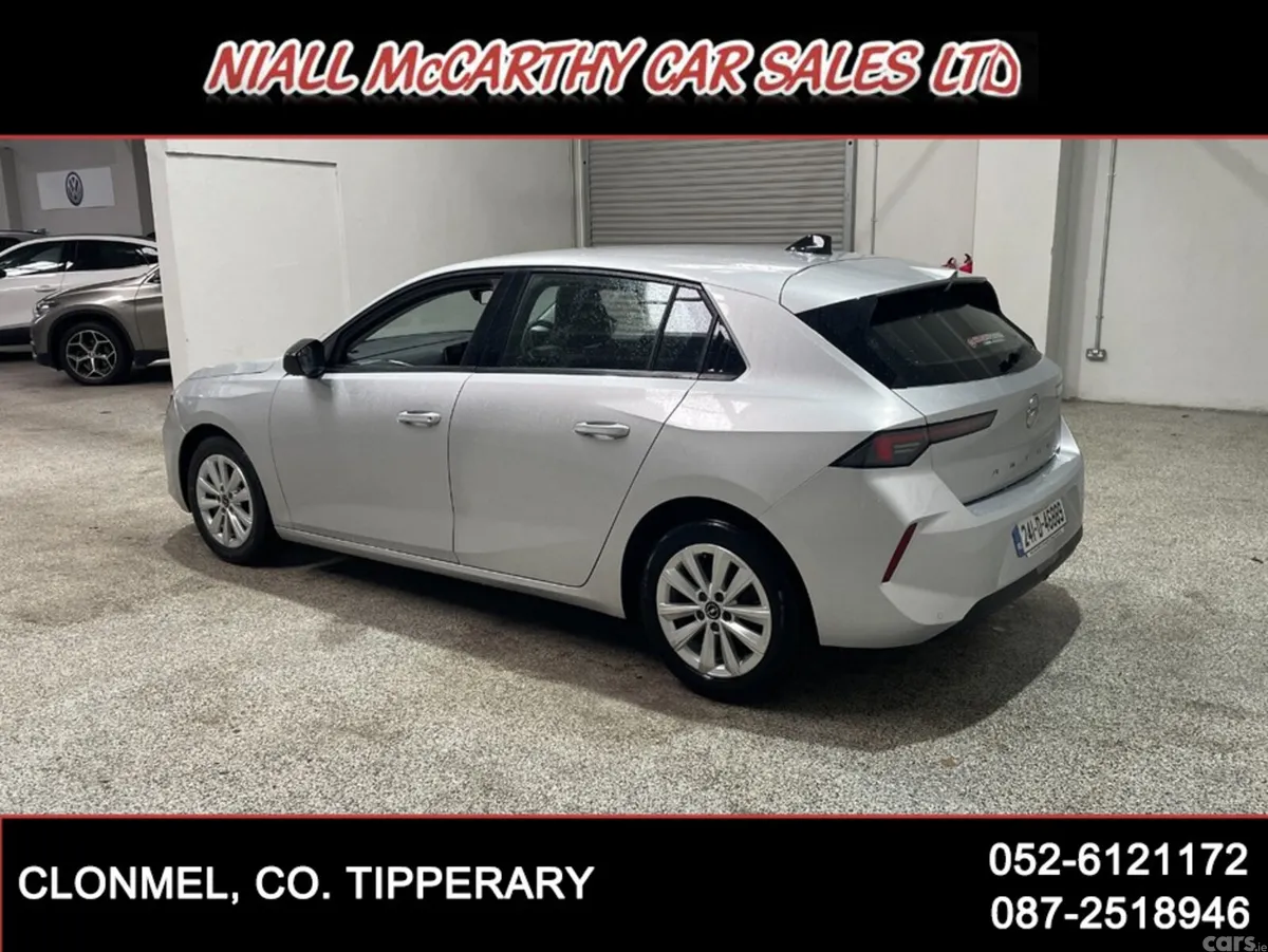Opel Astra Hatchback, Diesel, 2024, Grey