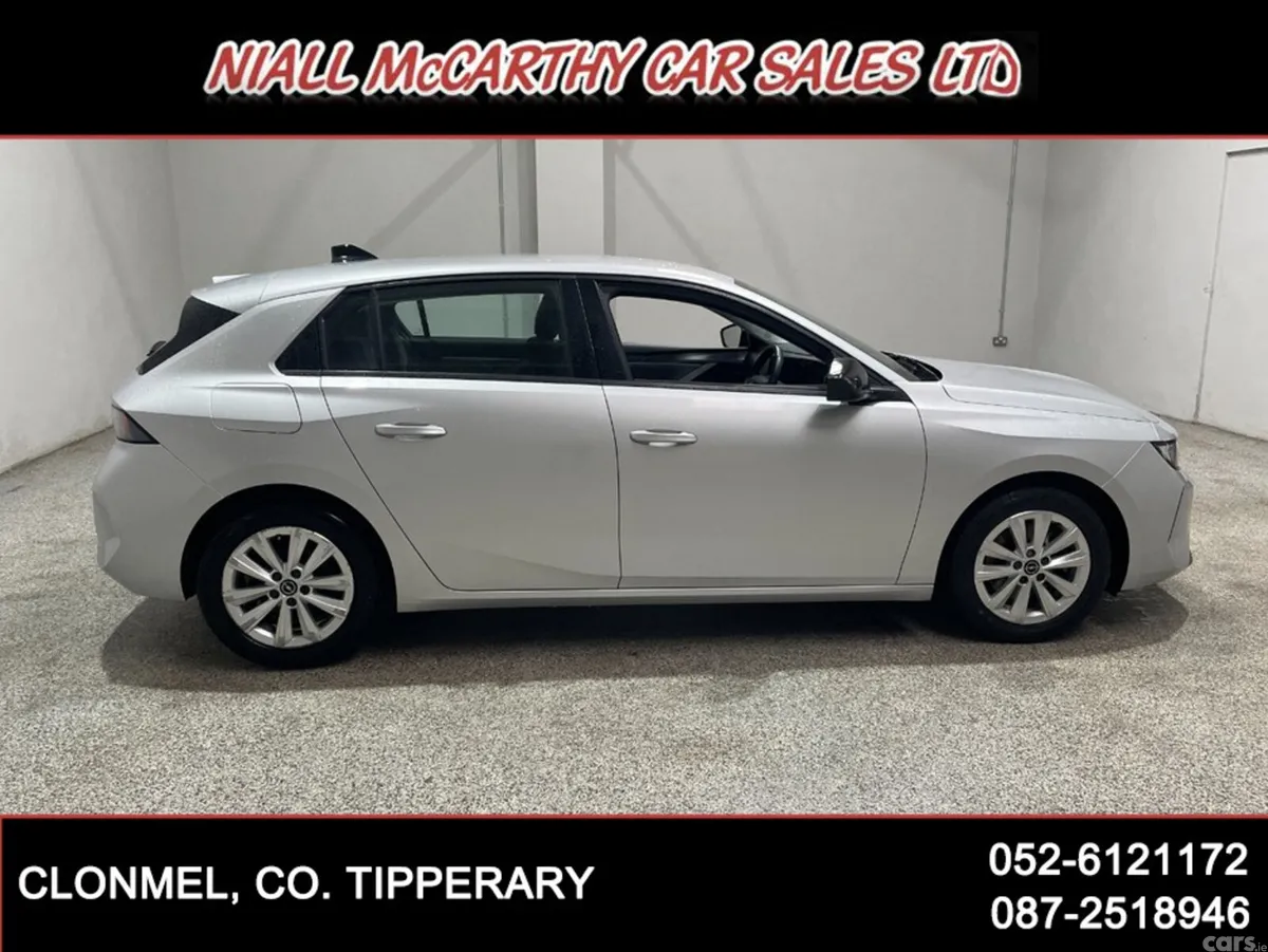 Opel Astra Hatchback, Diesel, 2024, Grey