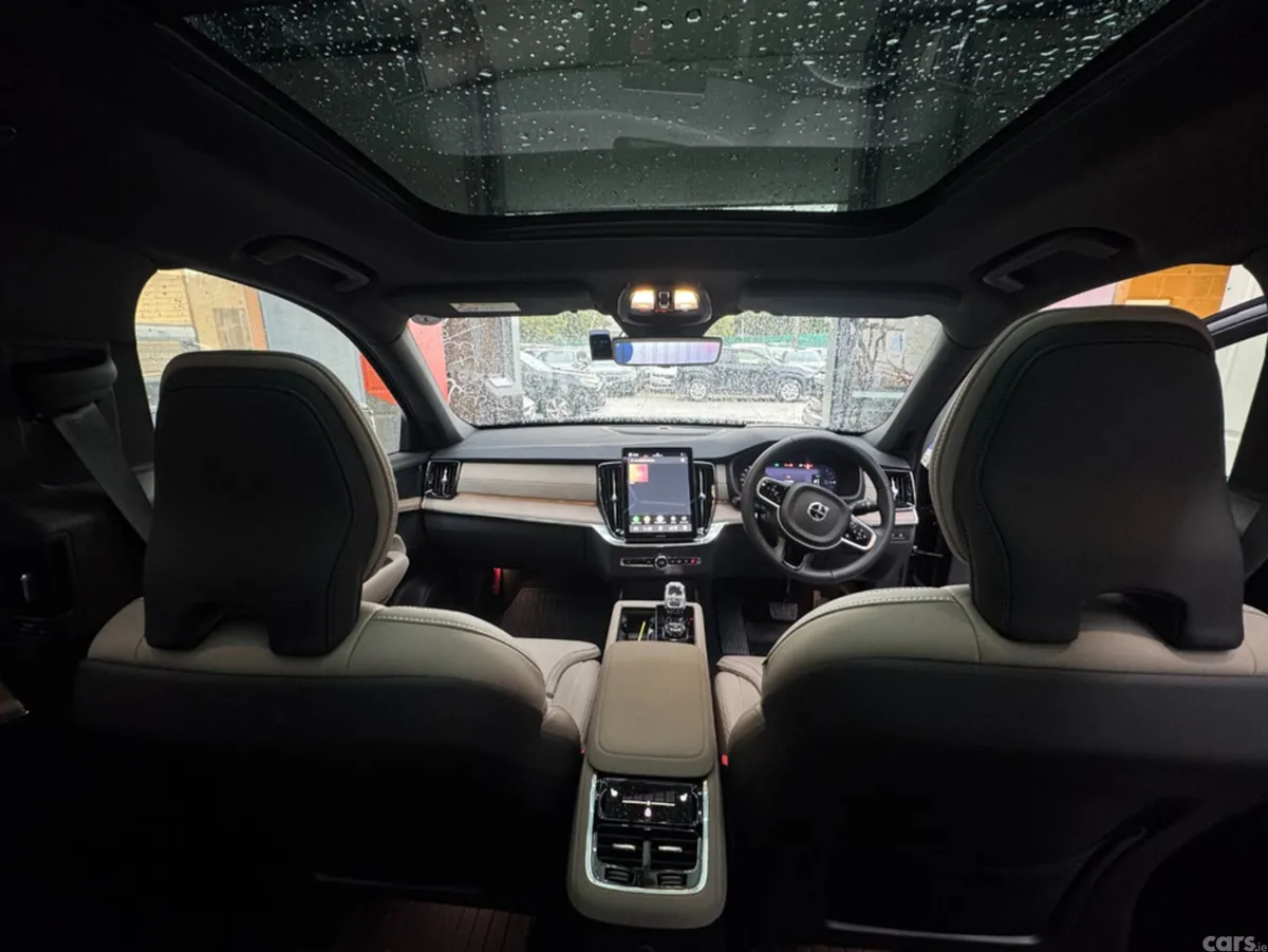 Volvo XC90 SUV, Petrol Hybrid, 2025, Purple