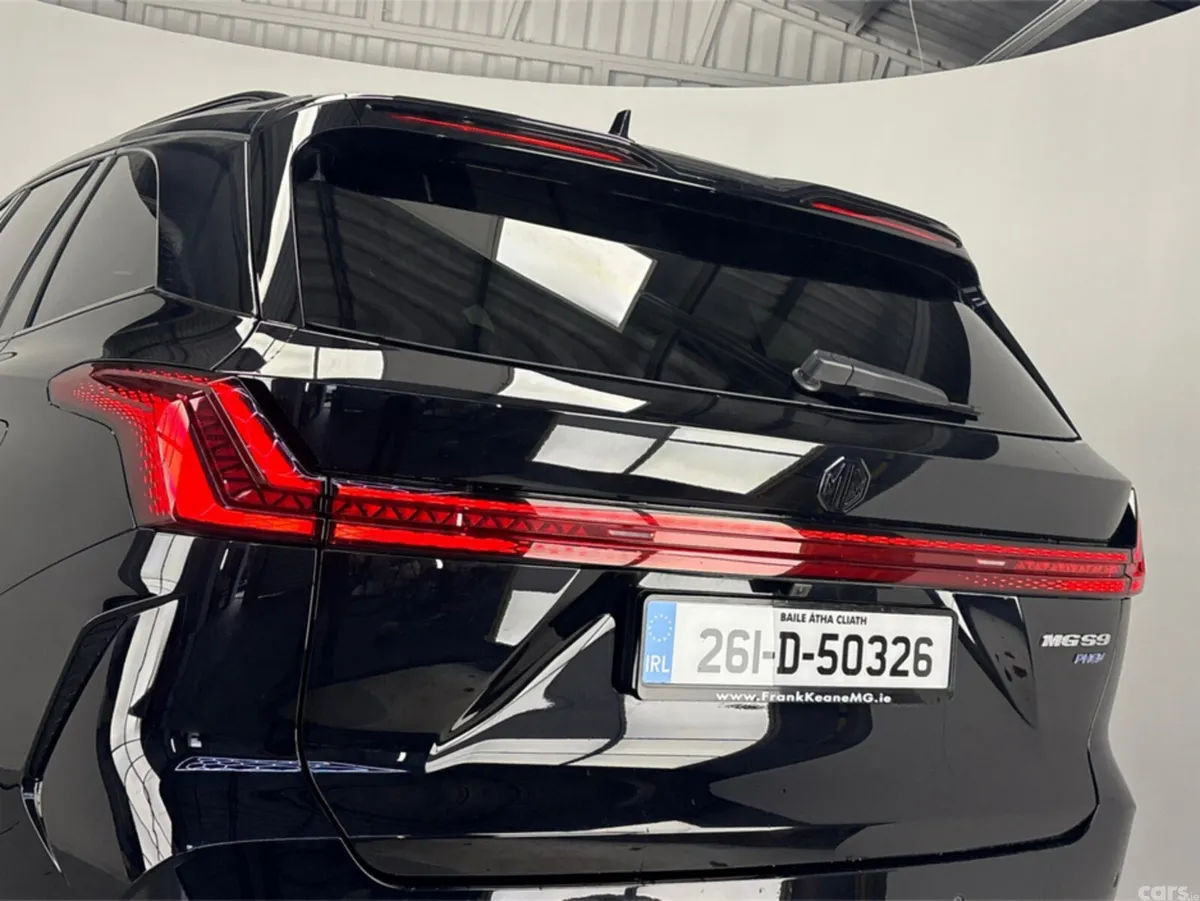 MG Other Estate, Petrol Plug-in Hybrid, 2026, Black