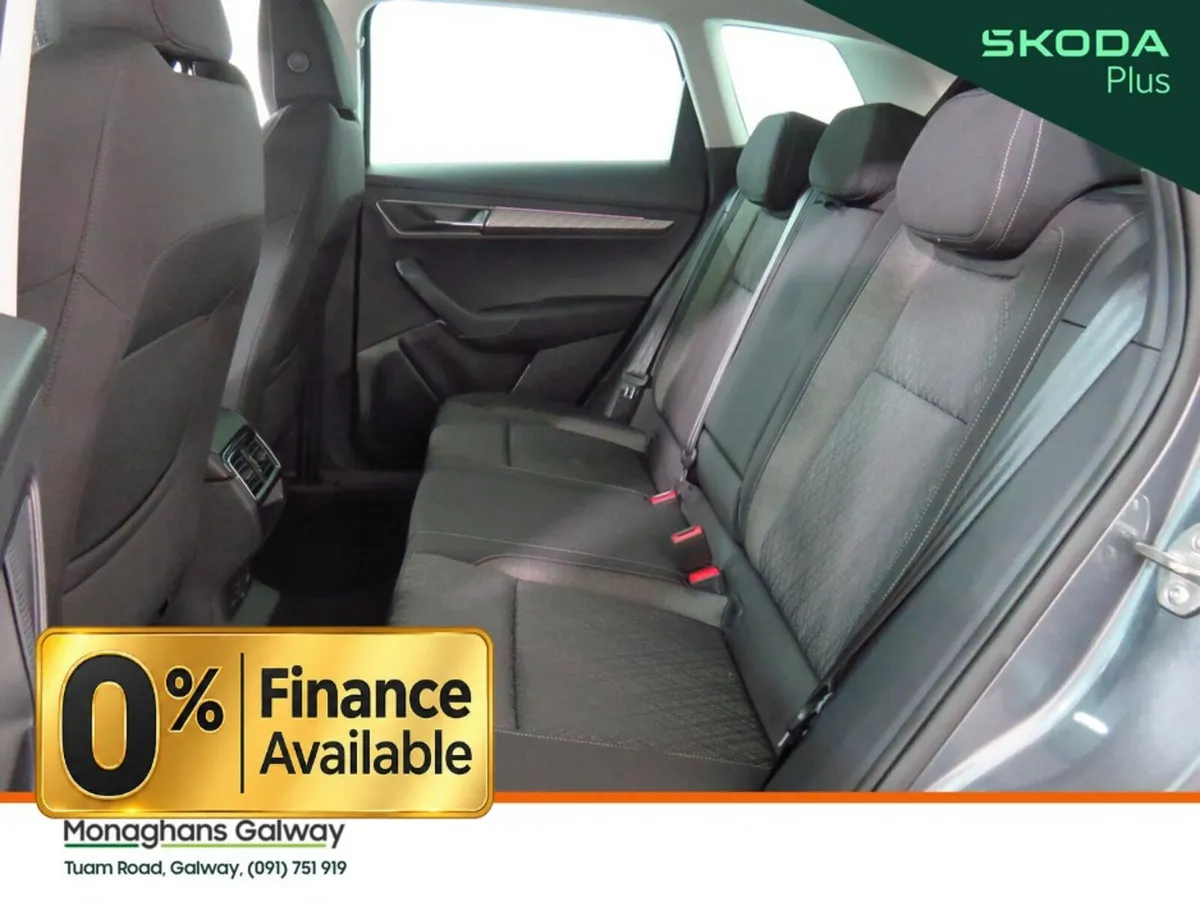 Skoda Karoq SUV, Diesel, 2023, Grey