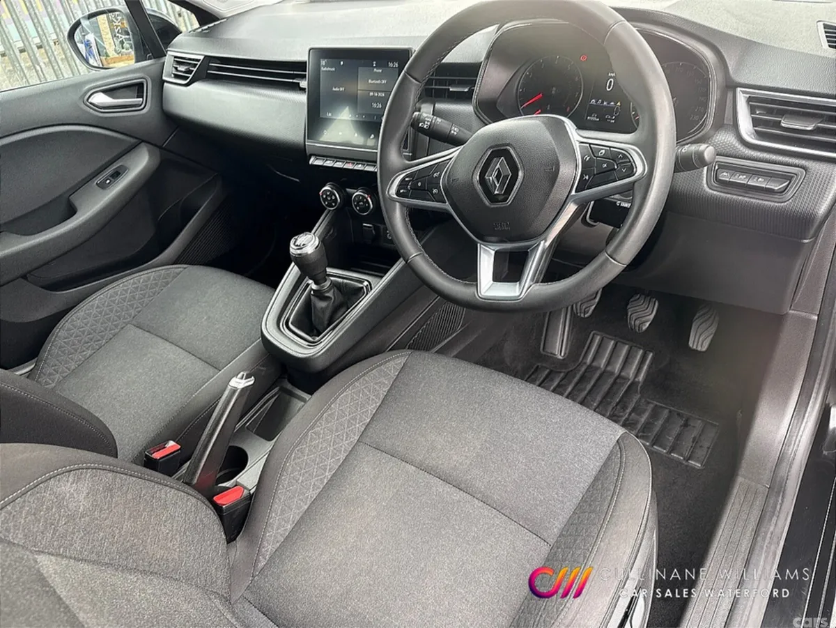 Renault Clio Hatchback, Petrol, 2023, Black