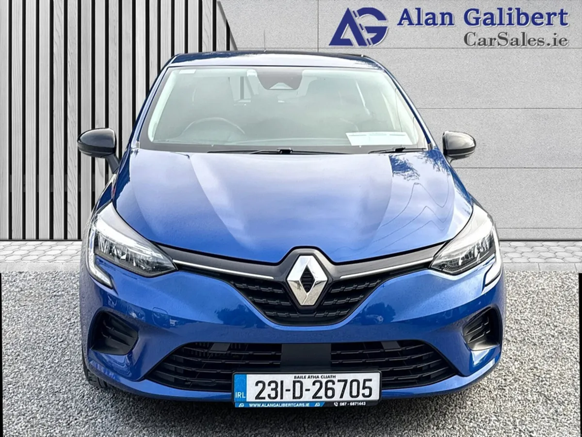 Renault Clio Hatchback, Petrol, 2023, Blue