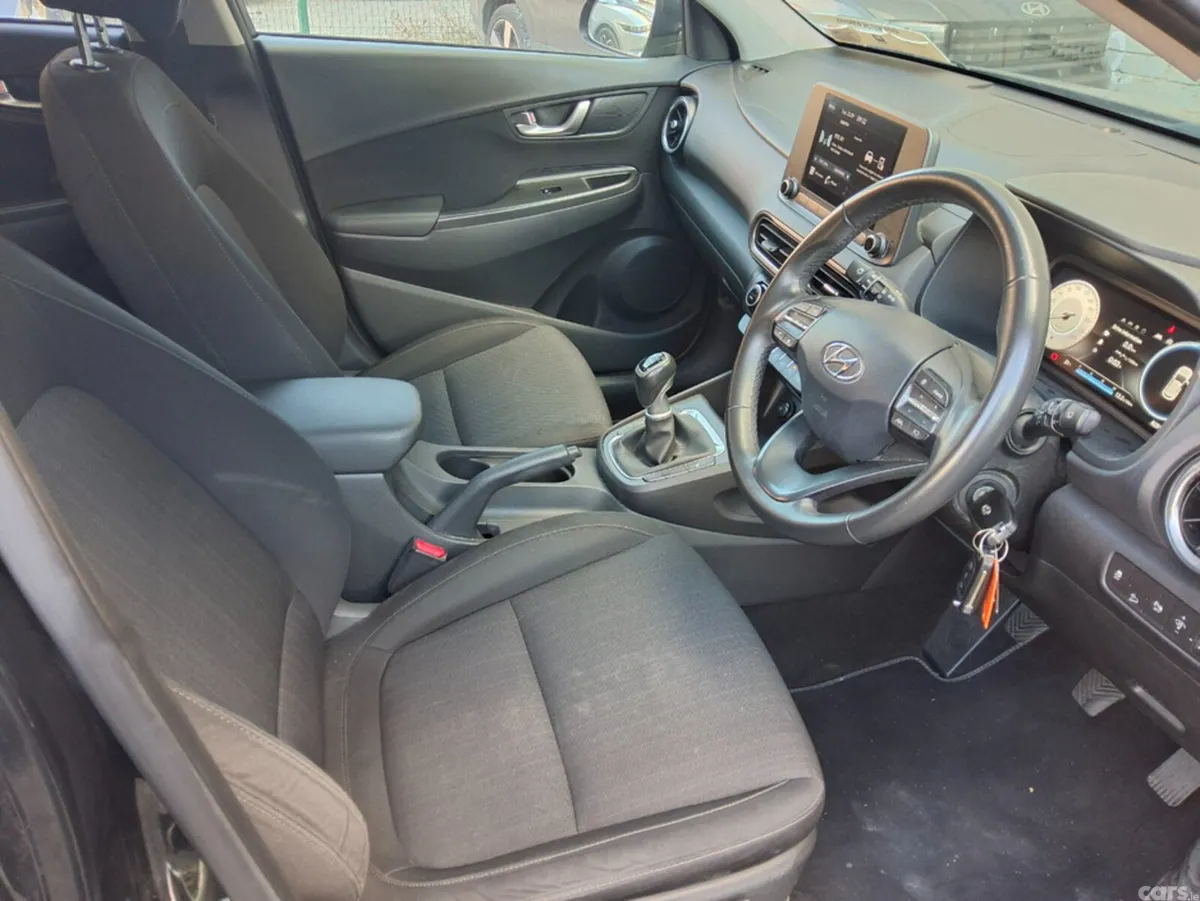 Hyundai KONA SUV, Petrol, 2023, Black