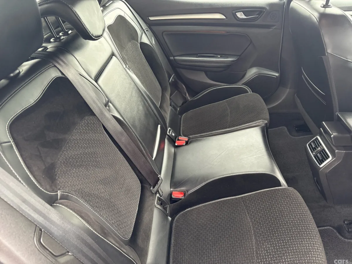 Renault Megane Hatchback, Diesel, 2018, Grey