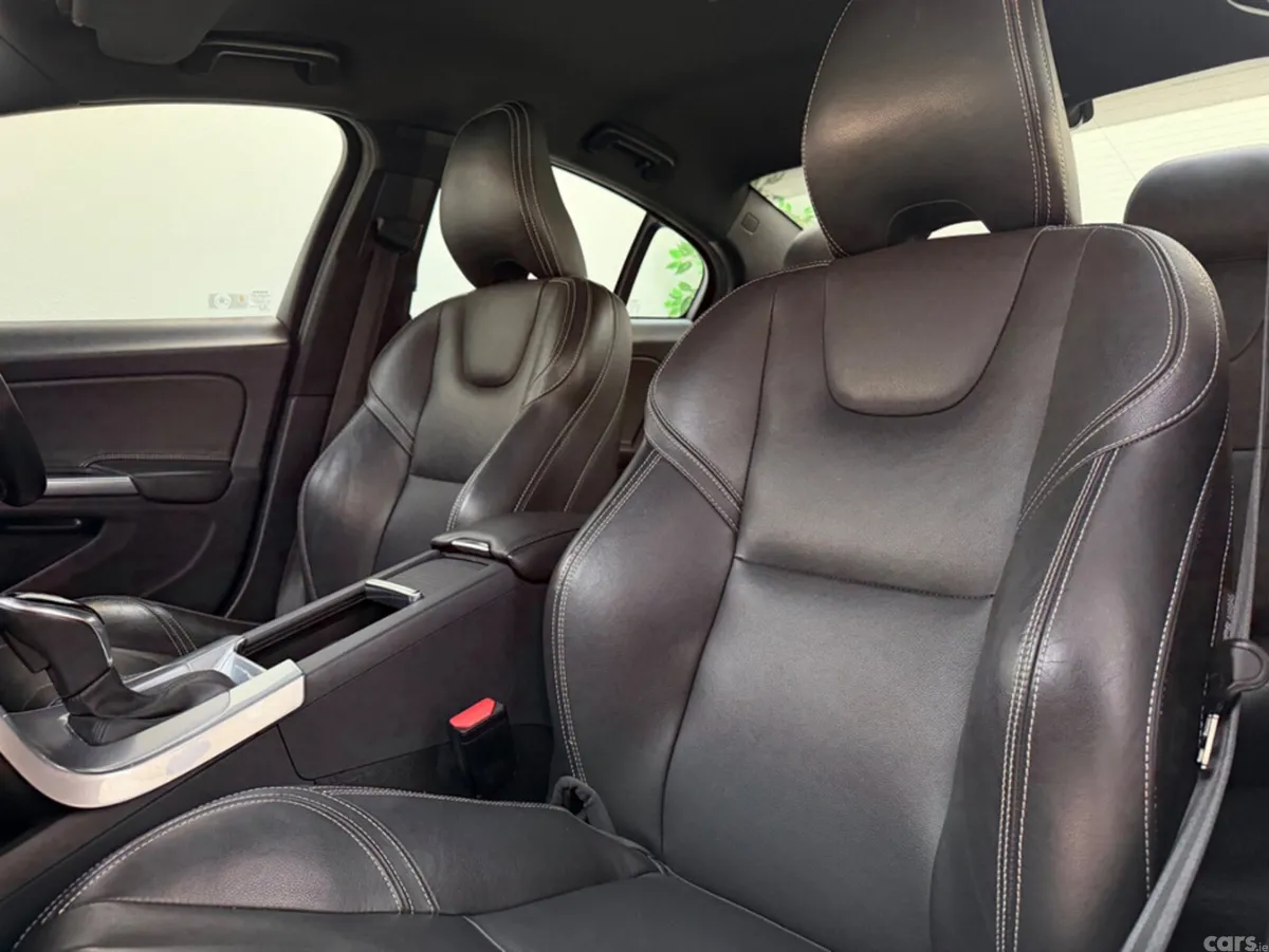 Volvo S60 Saloon, Diesel, 2017, White