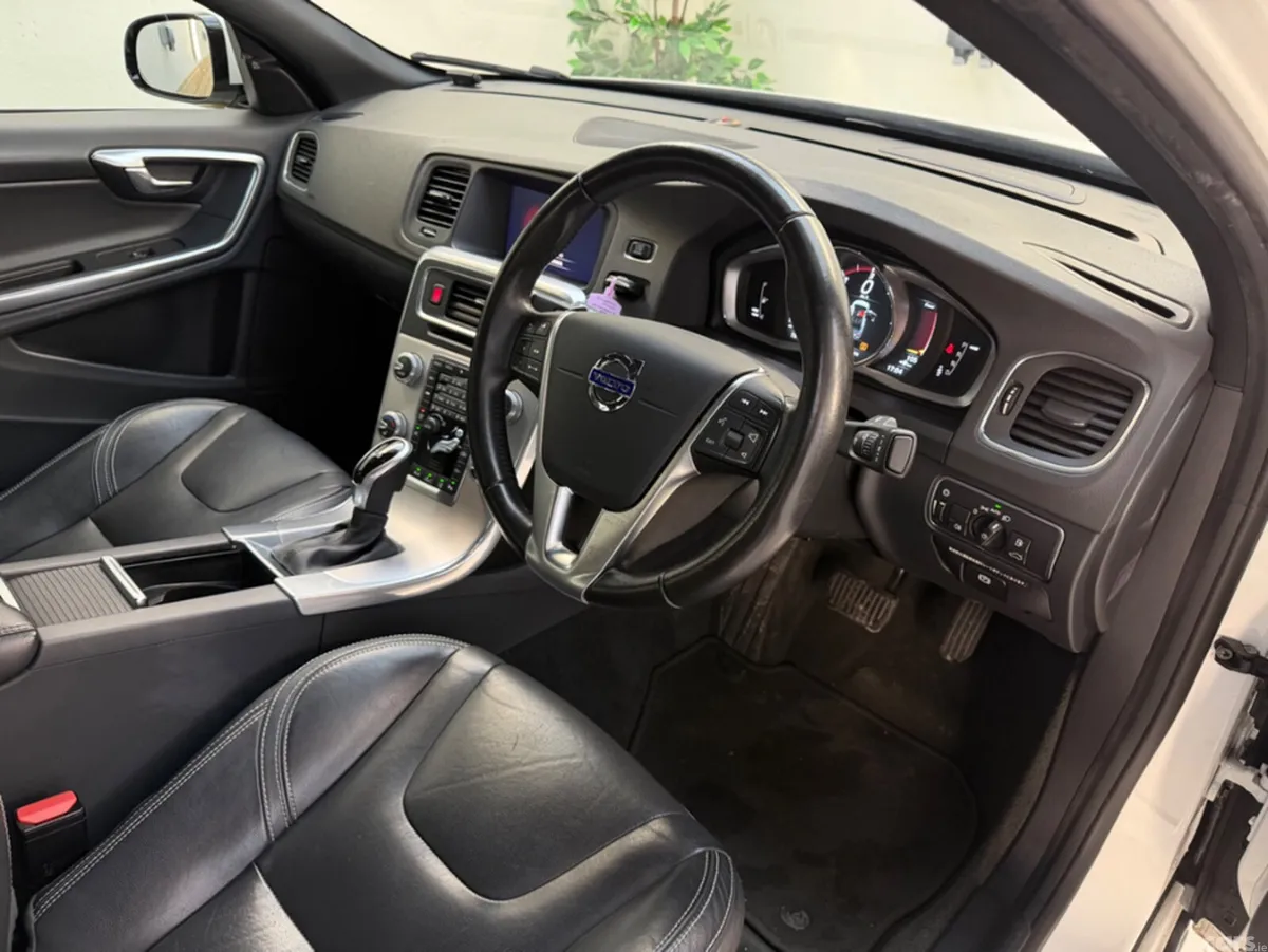Volvo S60 Saloon, Diesel, 2017, White
