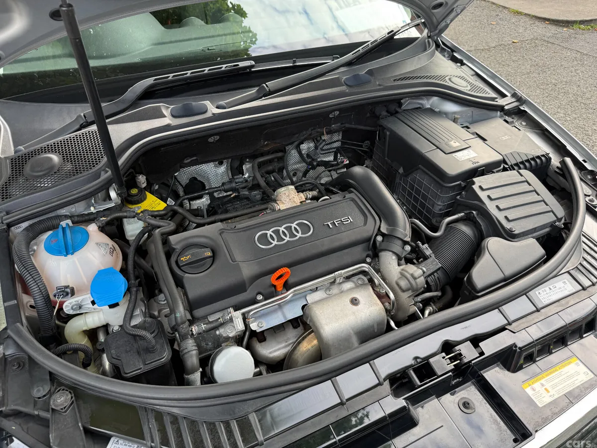 Audi A3 Hatchback, Petrol, 2011, Silver