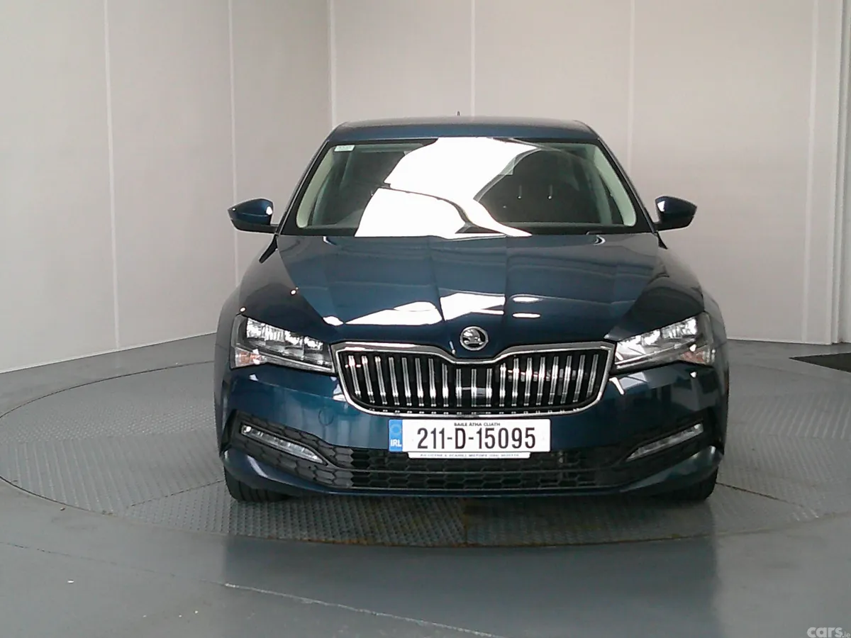 Skoda Superb Saloon, Diesel, 2021, Blue