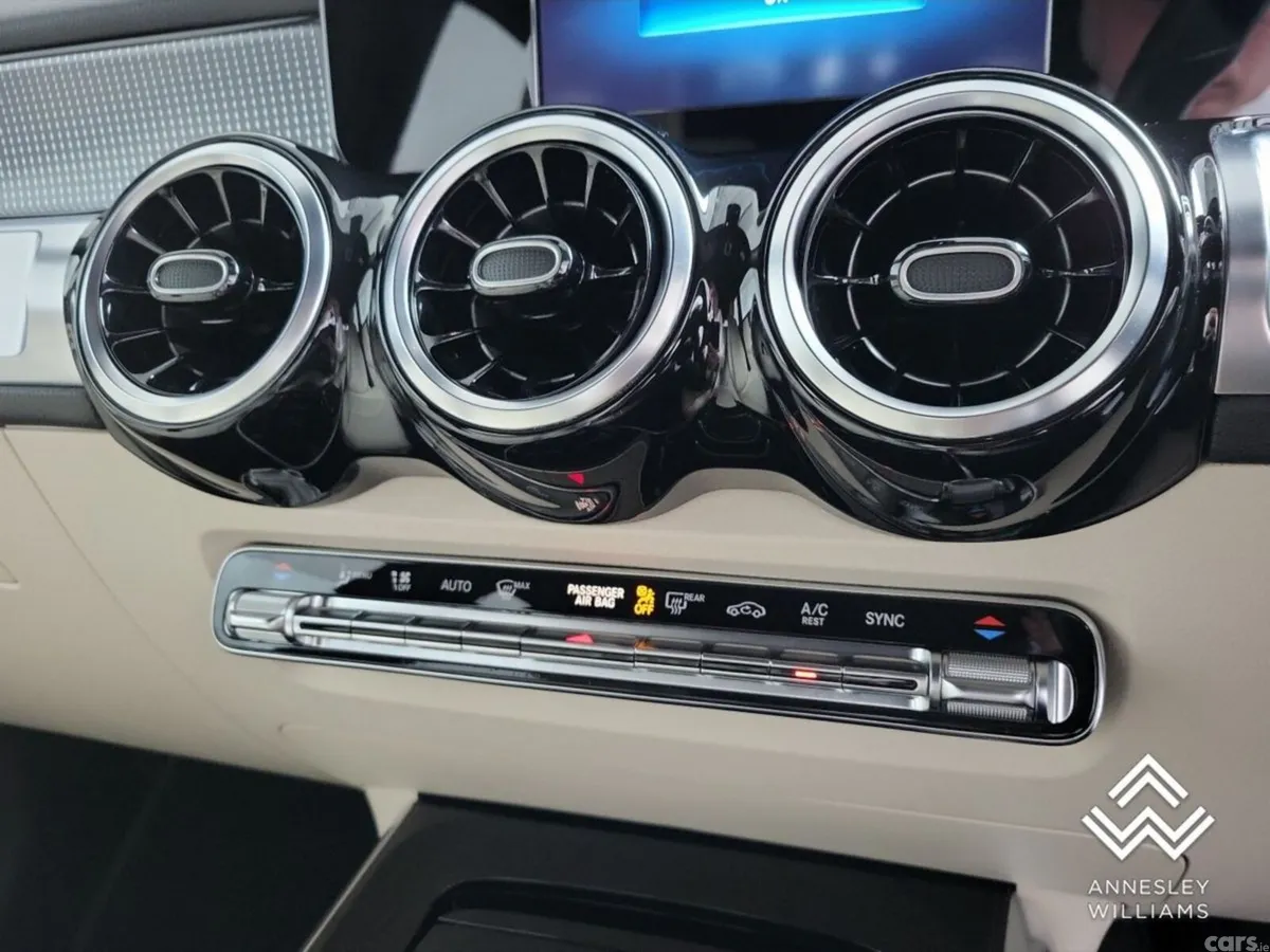 Mercedes-Benz GLB Estate, Diesel, 2020, Black