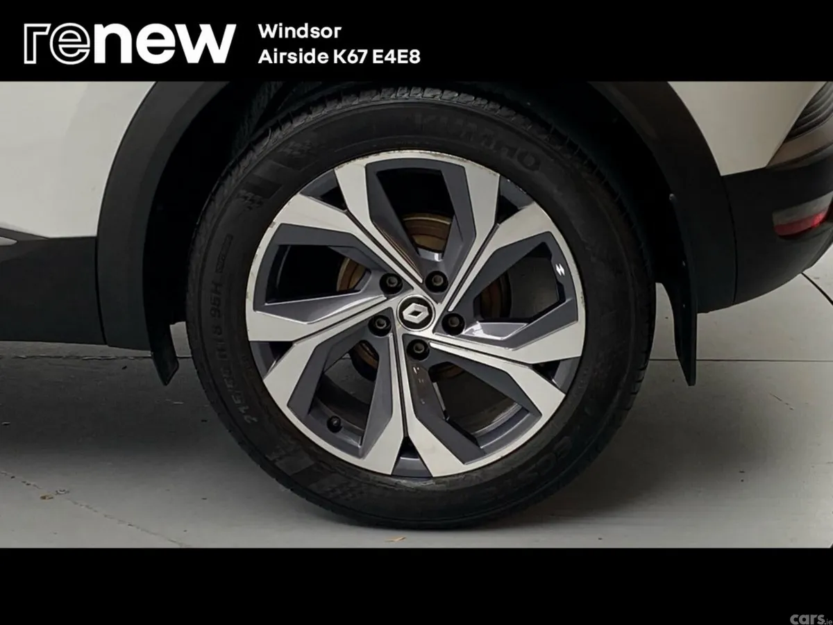 Renault Captur Hatchback, Petrol, 2022, White