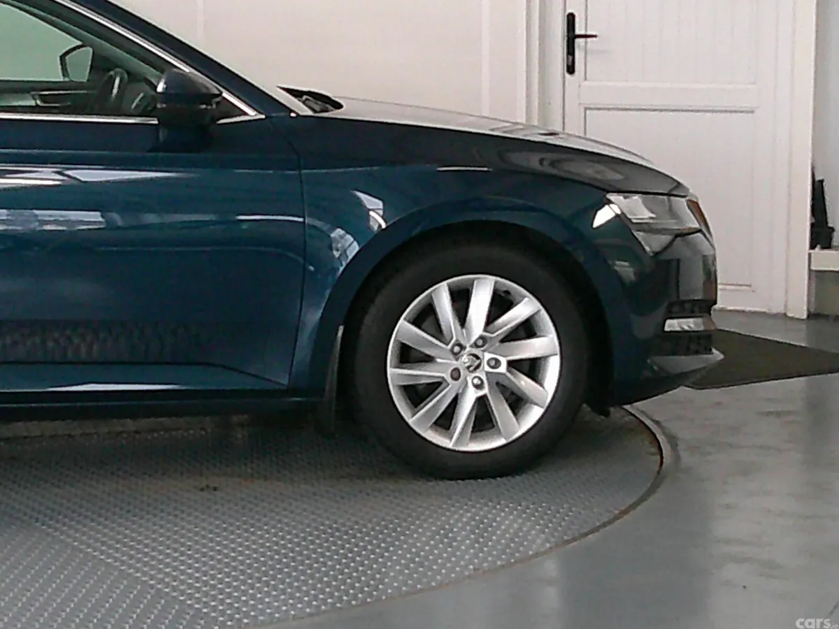 Skoda Superb Saloon, Diesel, 2021, Blue