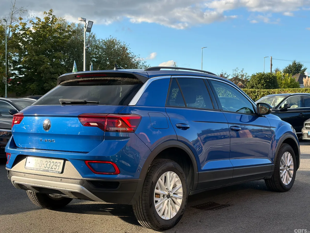 Volkswagen T-Roc SUV, Petrol, 2023, Blue
