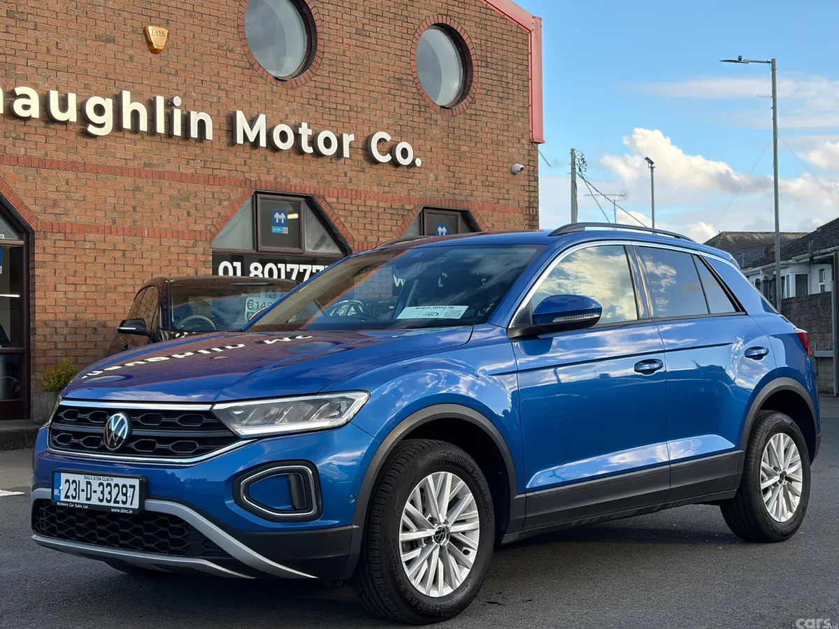 Volkswagen T-Roc SUV, Petrol, 2023, Blue