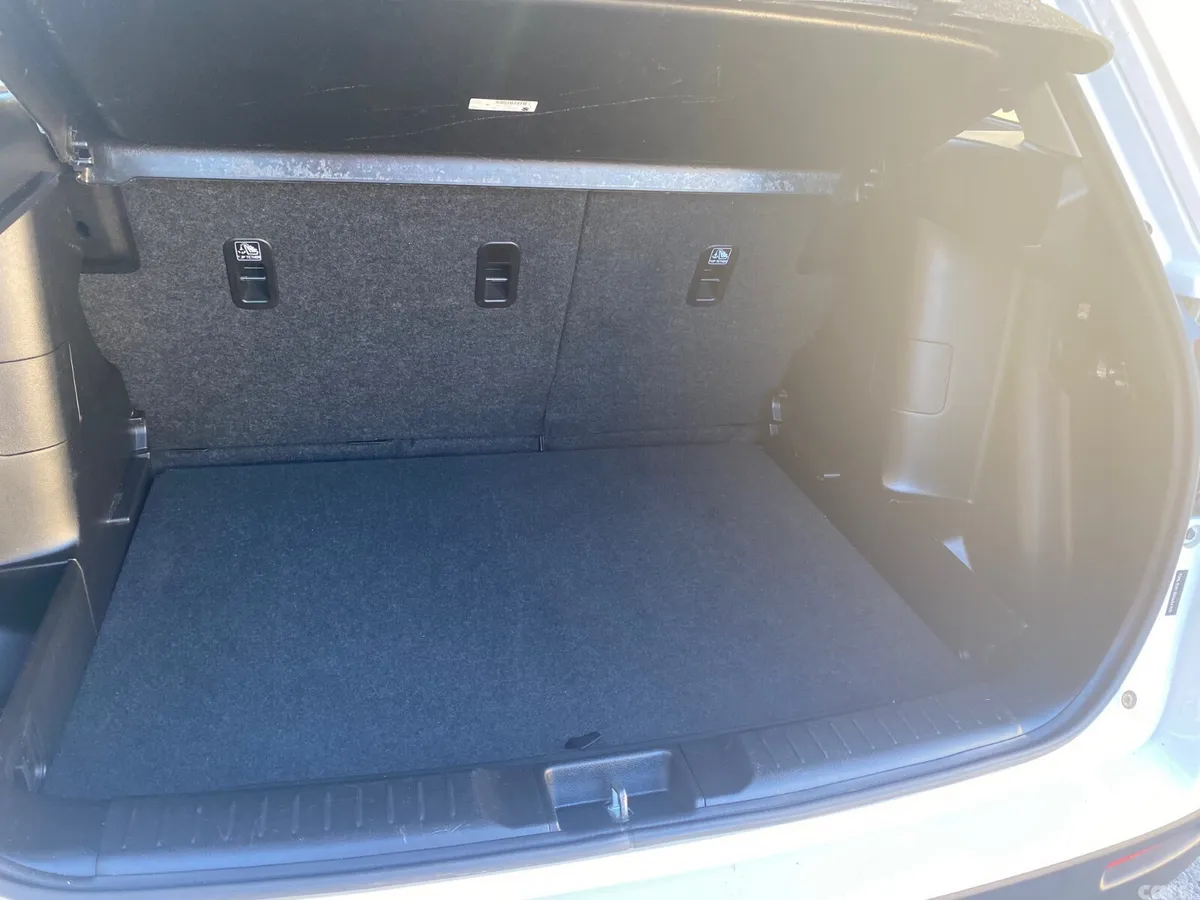 Suzuki Vitara SUV, Petrol, 2019, White