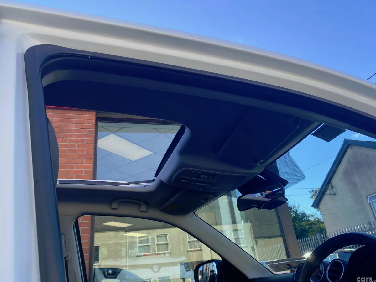 Suzuki Vitara SUV, Petrol, 2019, White