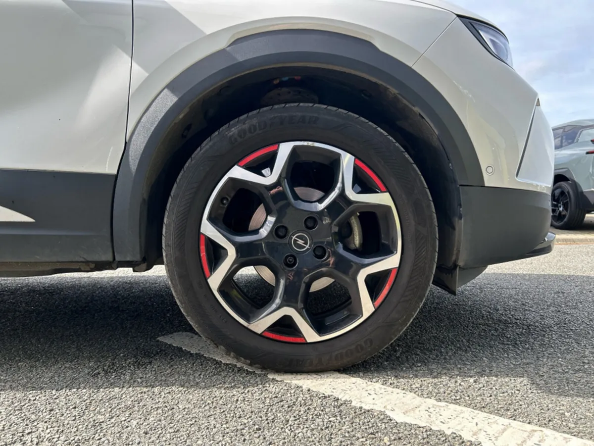 Opel Mokka MPV, Petrol, 2023, White