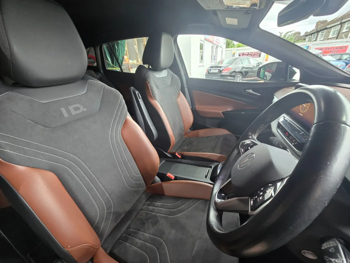 Volkswagen ID.4 Estate, Electric, 2023, Black
