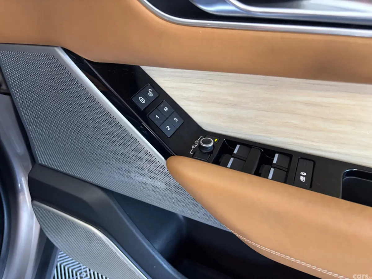 Land Rover Range Rover Velar SUV, Diesel, 2018, Brown