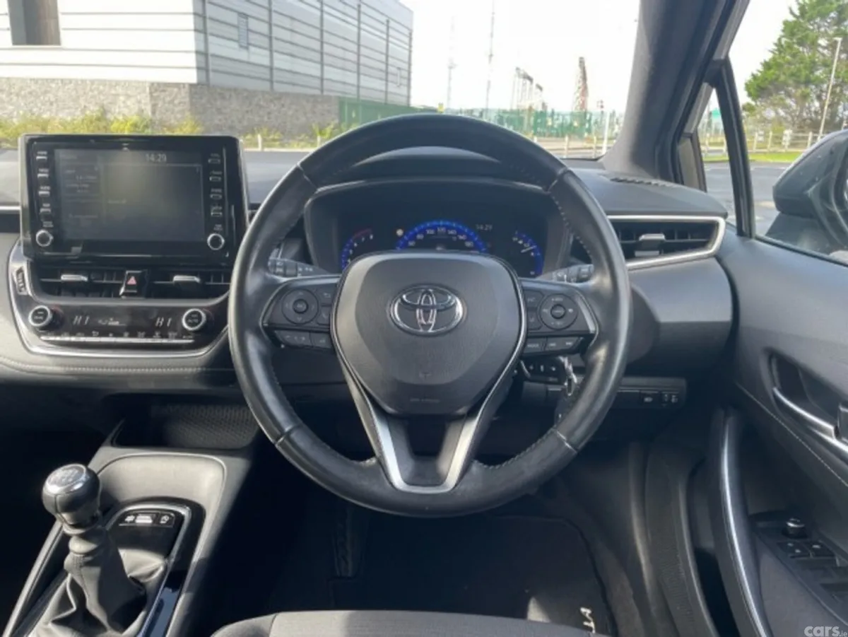 Toyota Corolla Hatchback, Petrol, 2020, Brown