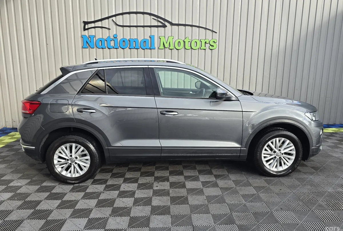 Volkswagen T-Roc SUV, Diesel, 2019, Grey