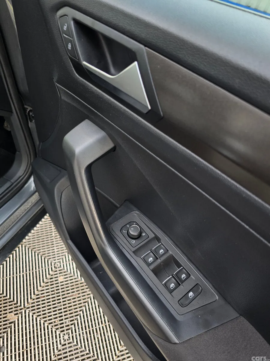 Volkswagen T-Roc SUV, Diesel, 2019, Grey