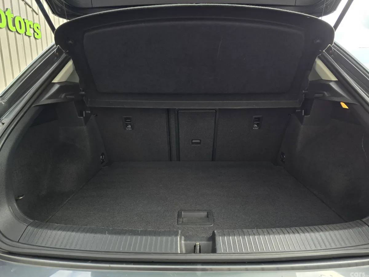 Volkswagen T-Roc SUV, Diesel, 2019, Grey