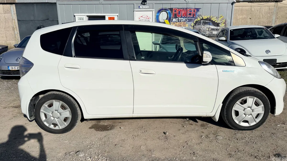Honda Fit Hatchback, Petrol Hybrid, 2013, White