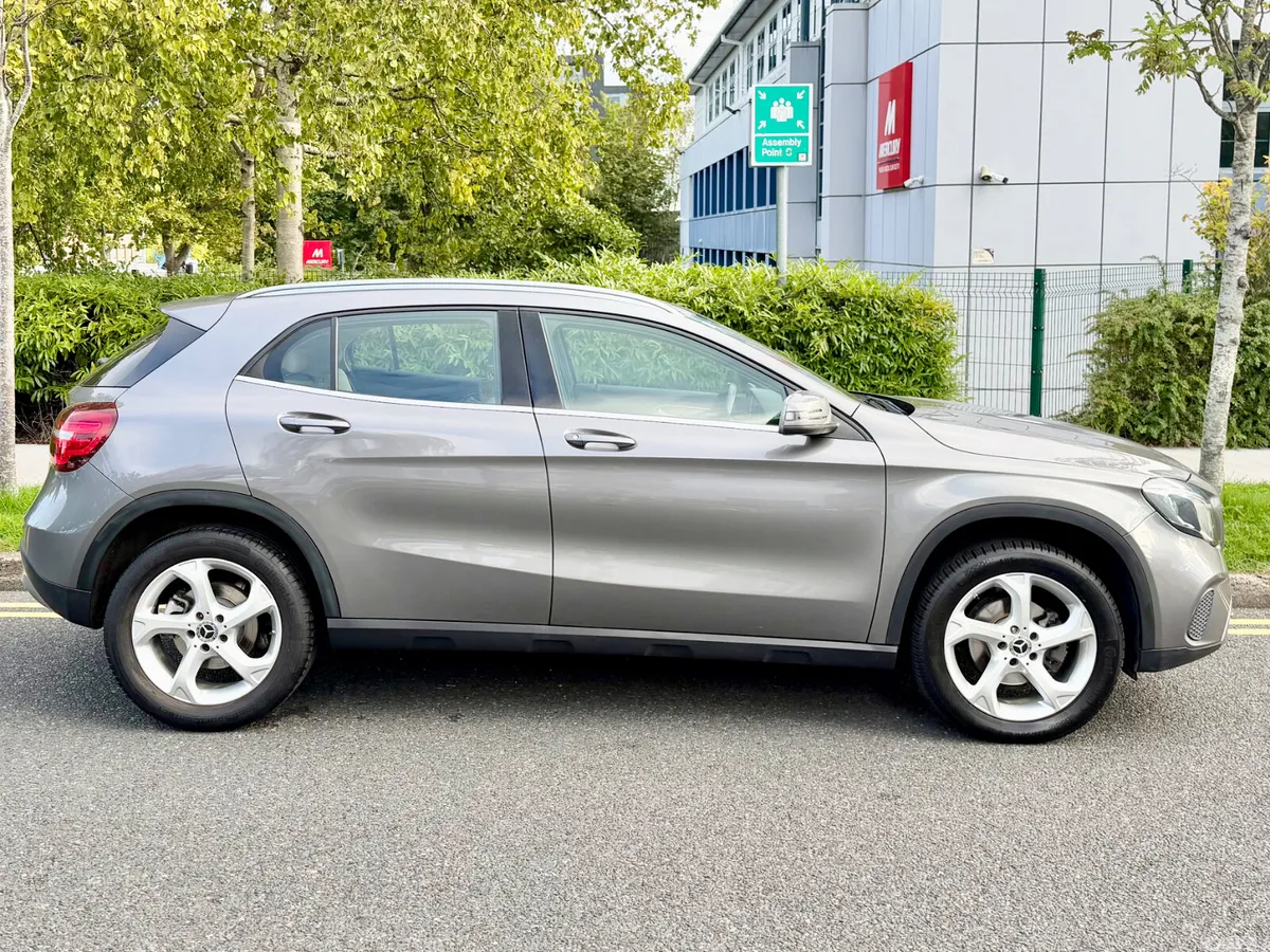 Mercedes-Benz GLA SUV, Petrol, 2019, Grey