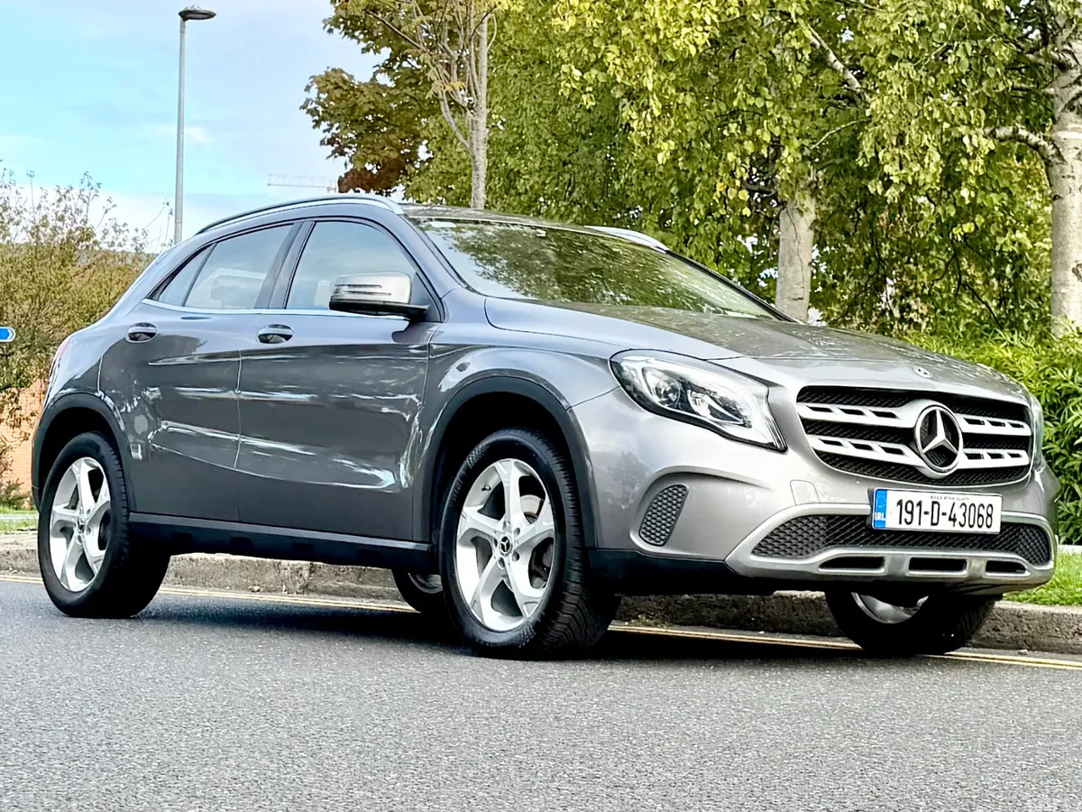 Mercedes-Benz GLA SUV, Petrol, 2019, Grey