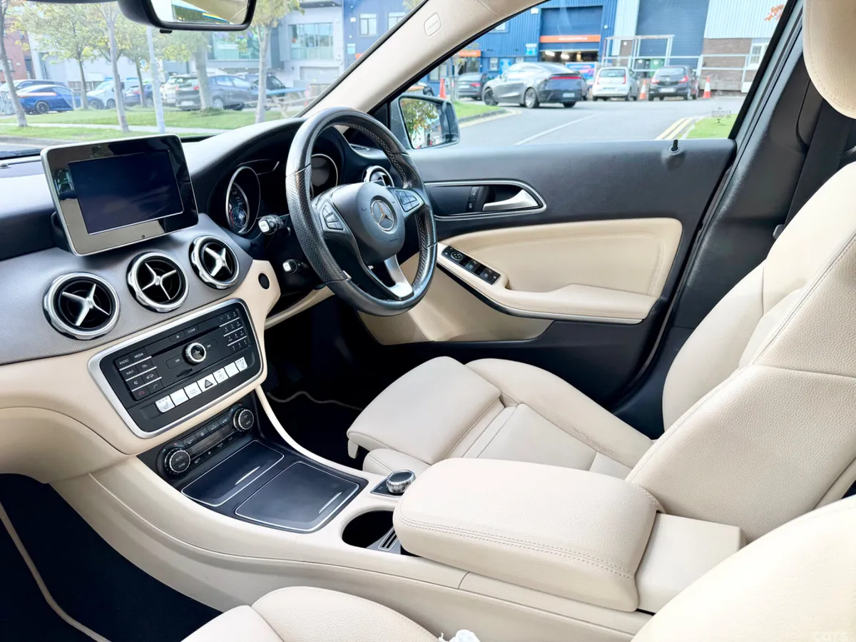 Mercedes-Benz GLA SUV, Petrol, 2019, Grey