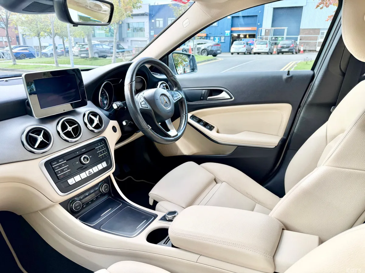 Mercedes-Benz GLA SUV, Petrol, 2019, Grey
