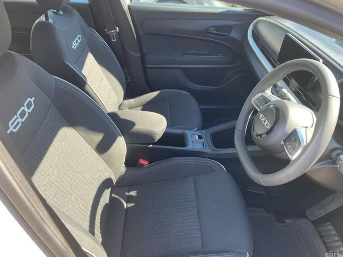 Fiat 600 Hatchback, Petrol, 2025, Grey