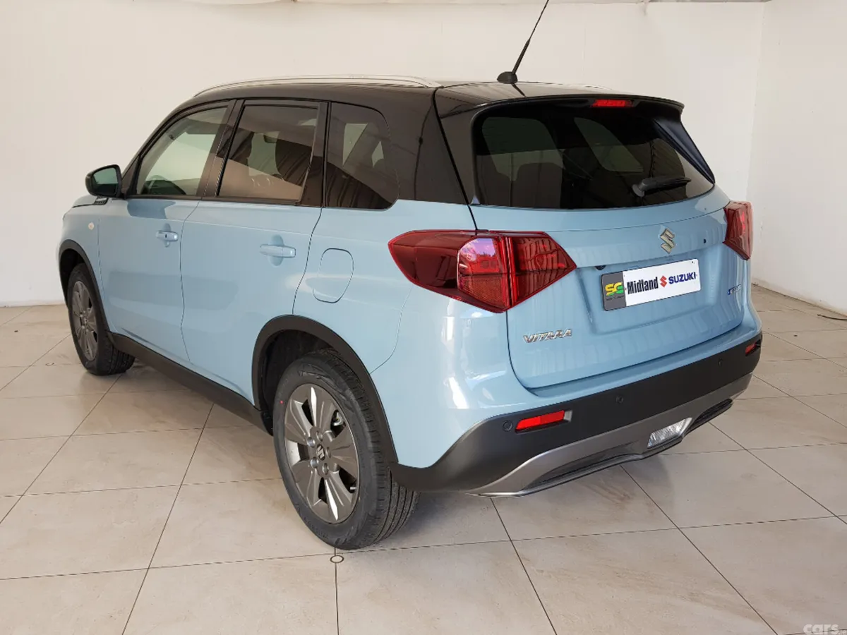 Suzuki Vitara SUV, Petrol Hybrid, 2027, Blue