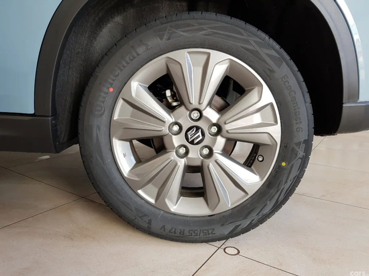 Suzuki Vitara SUV, Petrol Hybrid, 2027, Blue