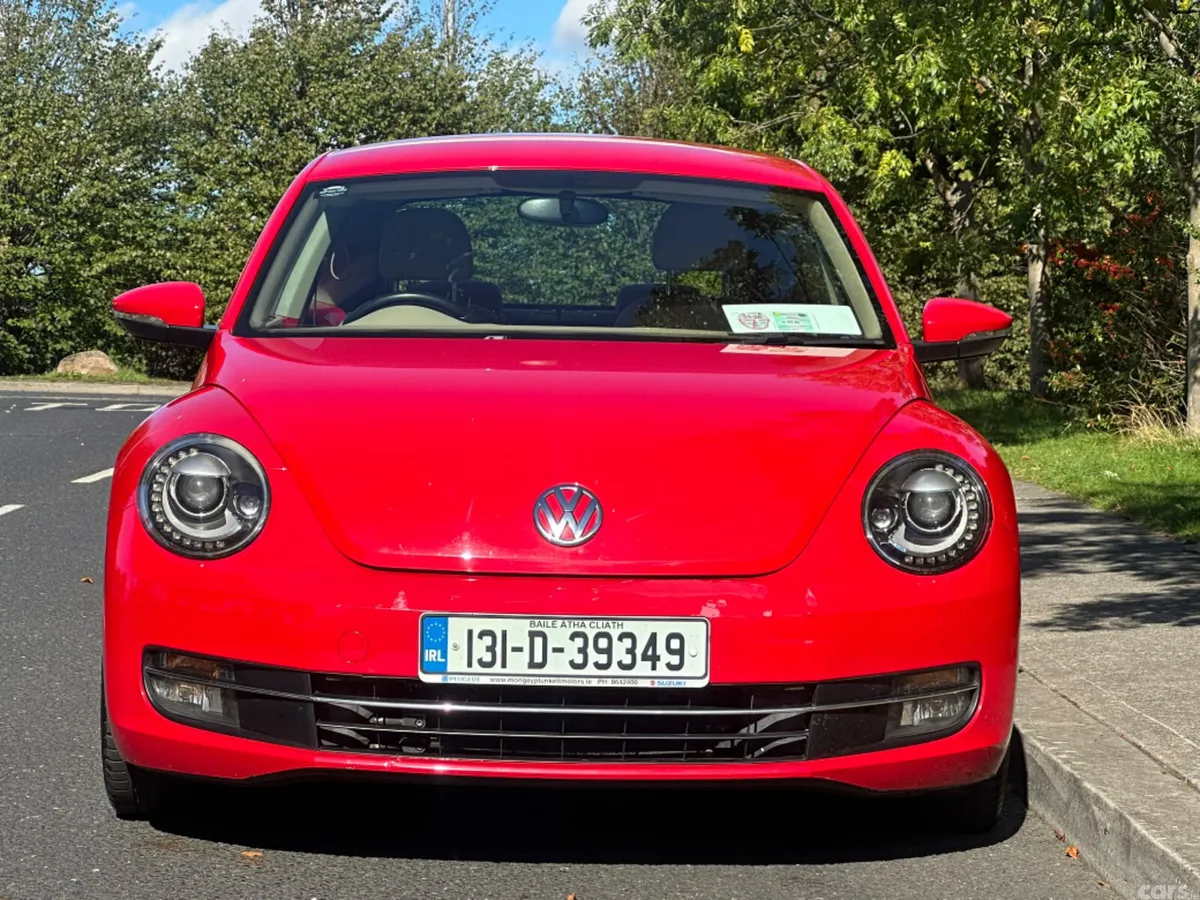 Volkswagen Beetle Hatchback, Petrol, 2013, Red