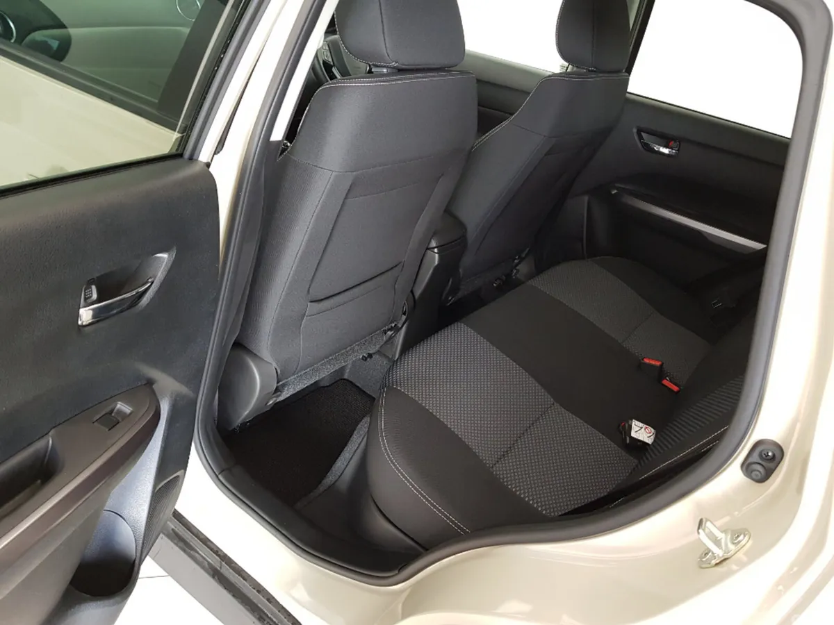 Suzuki Vitara SUV, Petrol Hybrid, 2027, Beige