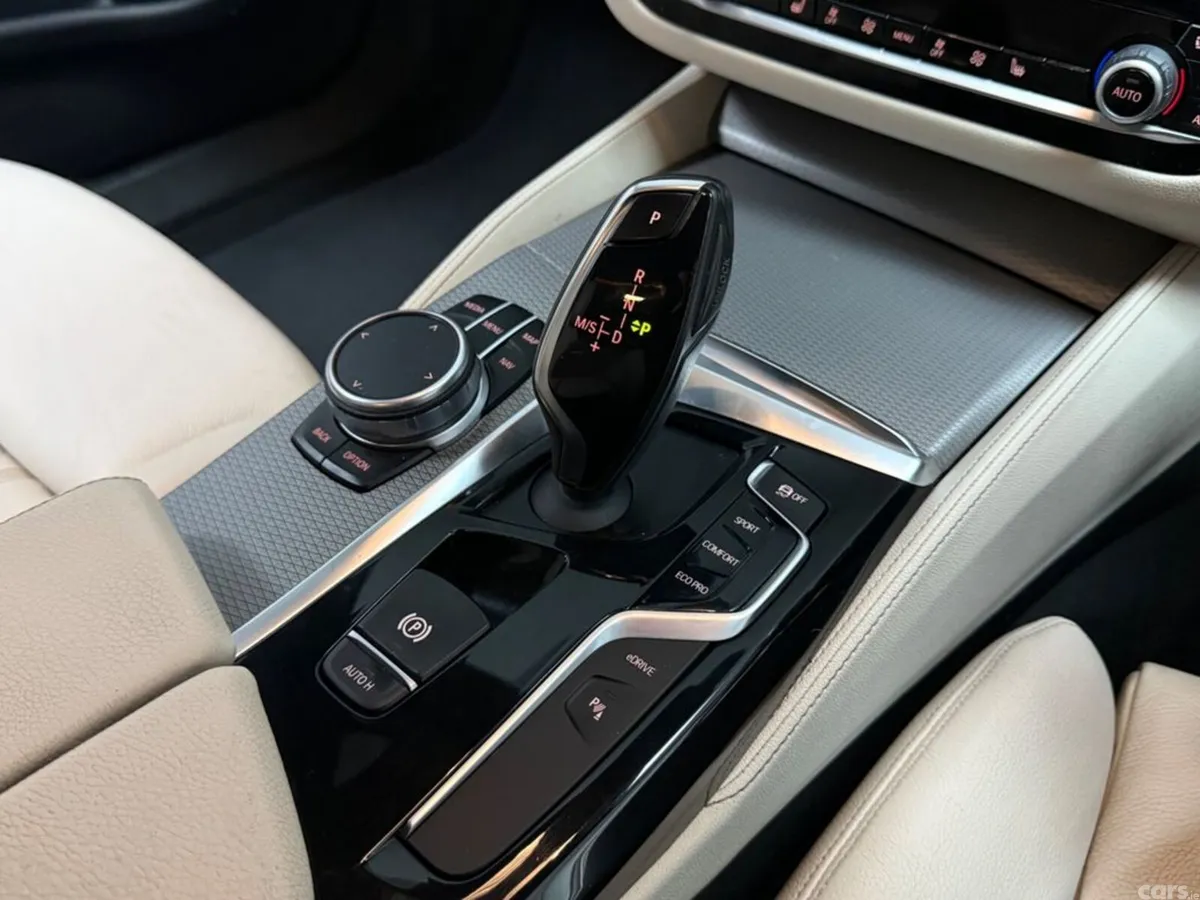 BMW 5-Series Saloon, Petrol Plug-in Hybrid, 2018, Grey