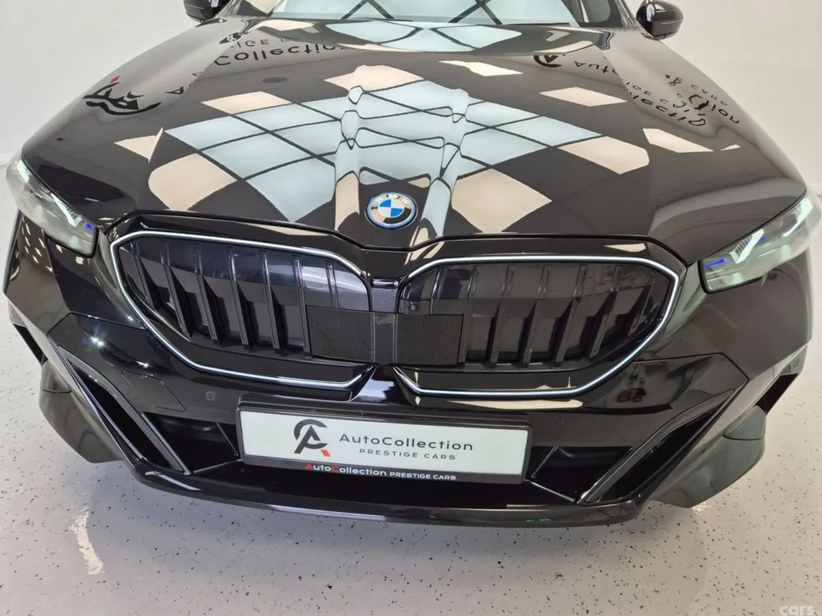 BMW 5-Series Estate, Petrol Plug-in Hybrid, 2025, Black