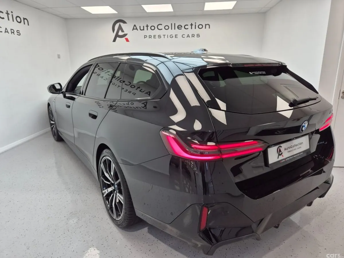 BMW 5-Series Estate, Petrol Plug-in Hybrid, 2025, Black