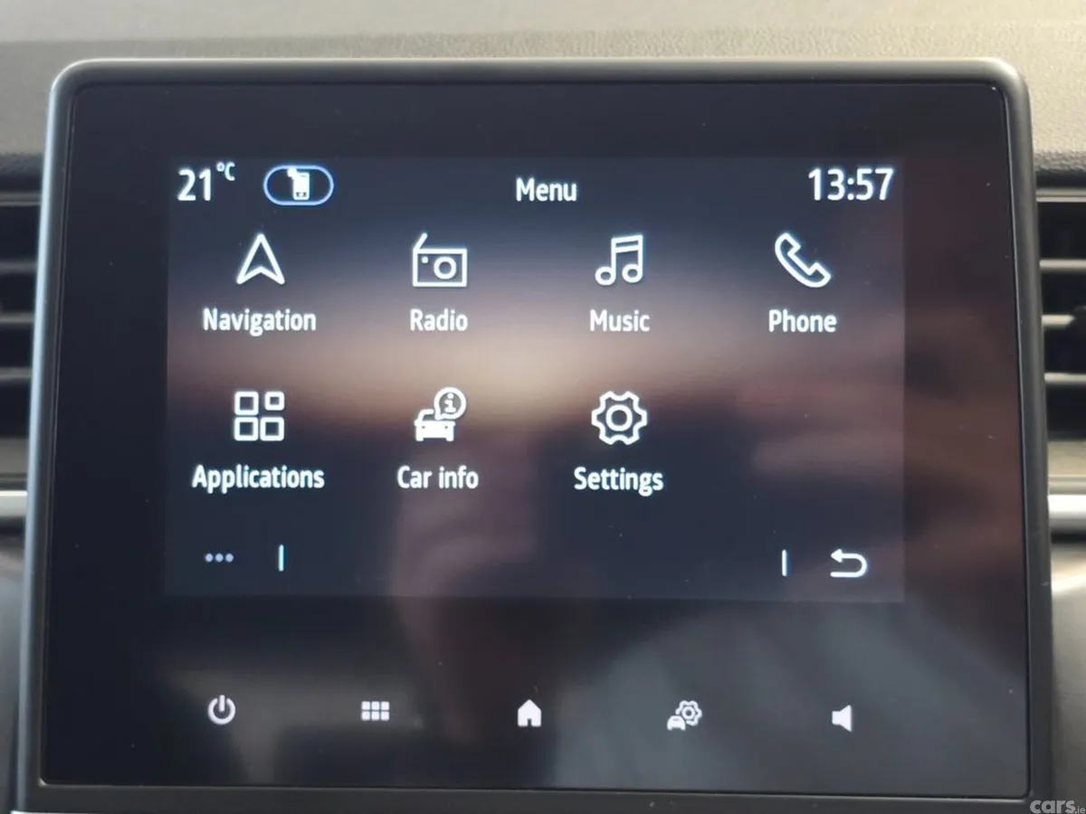 Renault Captur Hatchback, Petrol, 2022, Orange