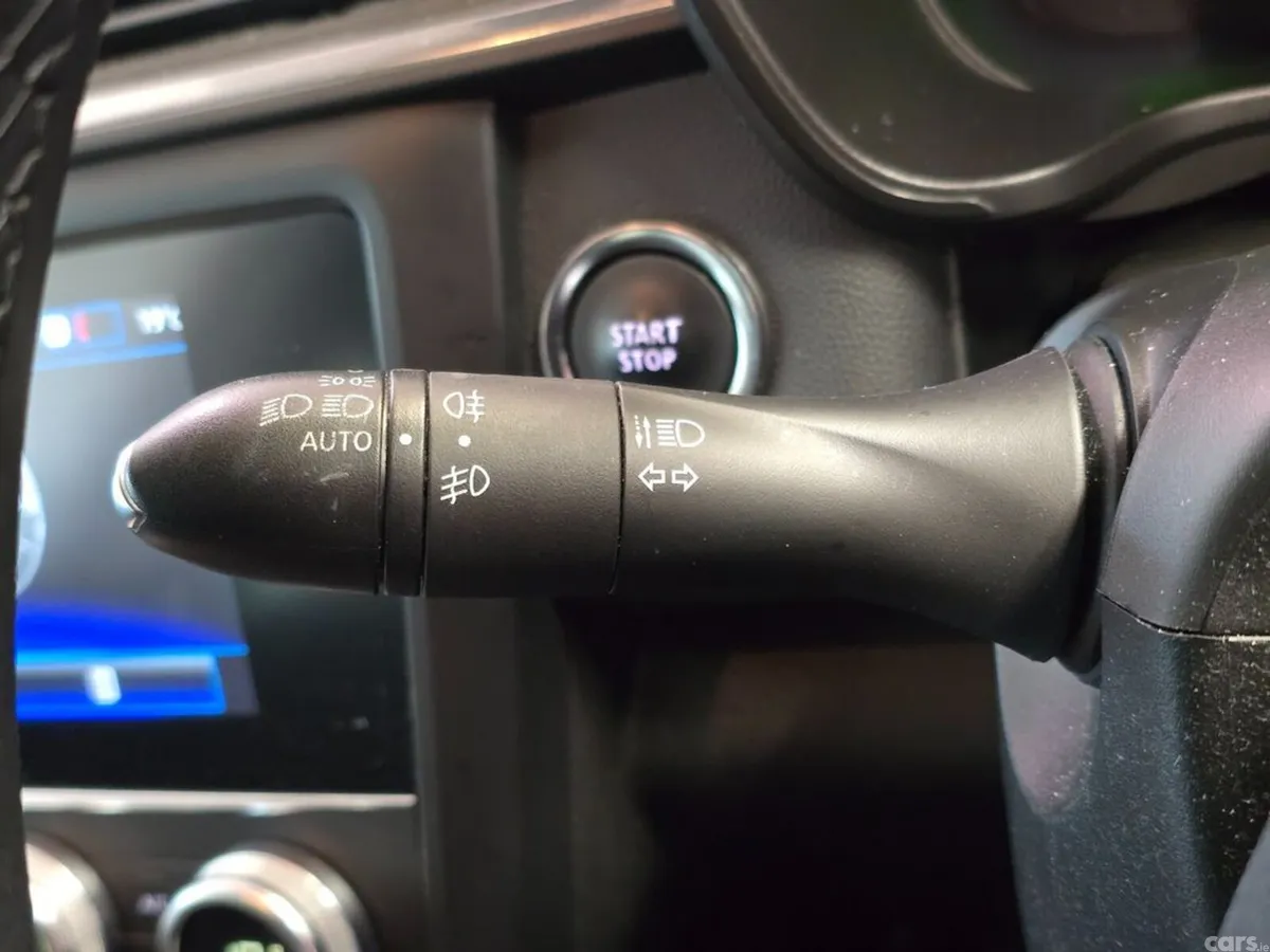 Renault Kadjar SUV, Petrol, 2022, Red