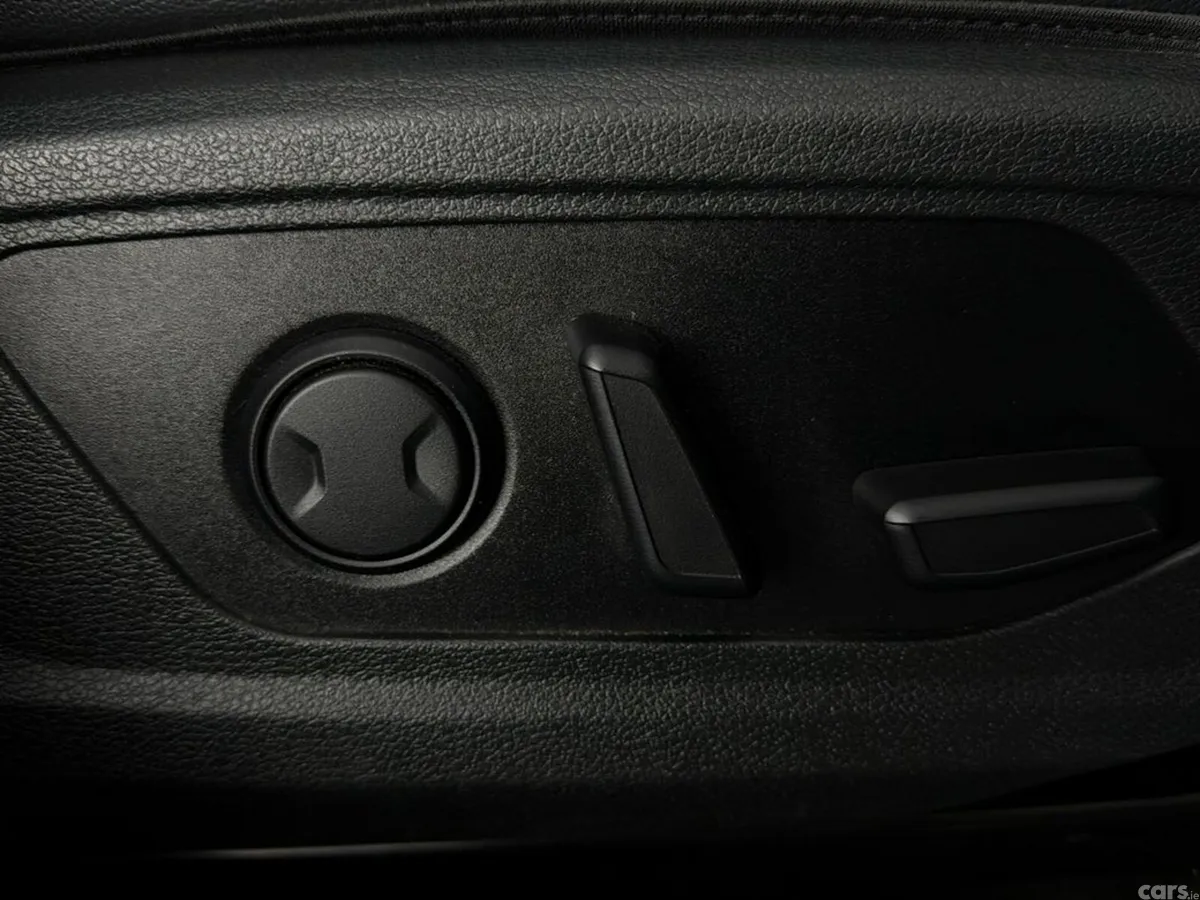 Kia Sportage SUV, Petrol Plug-in Hybrid, 2023, Black